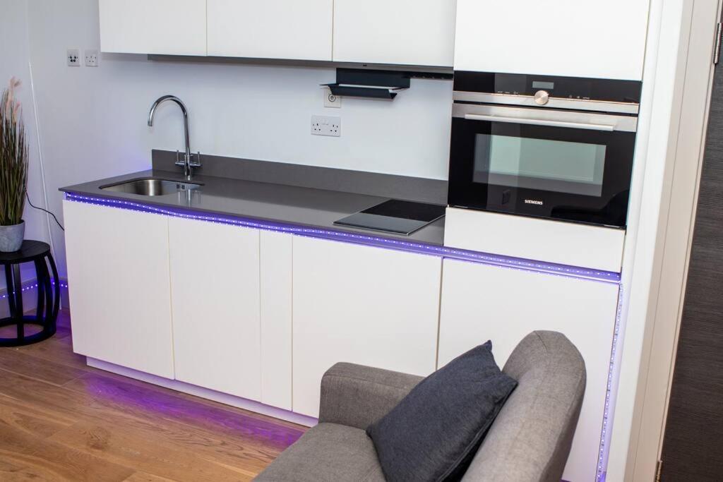 Stunning 1-Bedroom Flat In London! Экстерьер фото